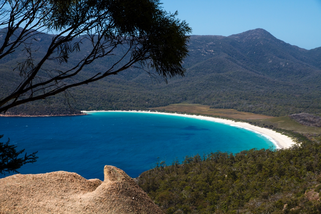 08 - Frecinet NP (3) - Wineglass Bay.jpg